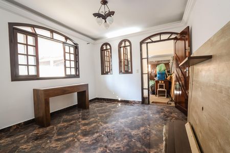 Sala de casa para alugar com 3 quartos, 150m² em Campo Limpo, São Paulo