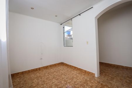 Suite de casa para alugar com 3 quartos, 150m² em Campo Limpo, São Paulo