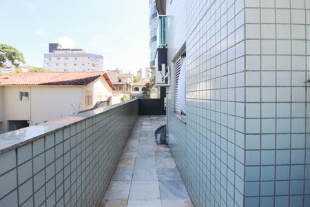 Apartamento à venda com 241m², 4 quartos e 3 vagasÁrea Privativa