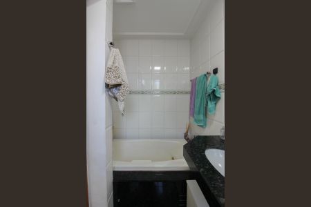 Apartamento à venda com 241m², 4 quartos e 3 vagasBanheiro da Suíte