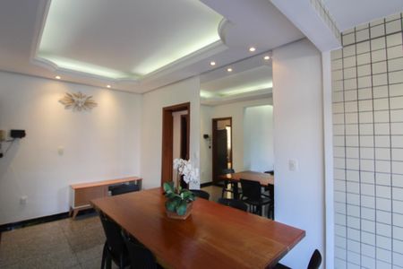 Apartamento à venda com 241m², 4 quartos e 3 vagasSala de Jantar