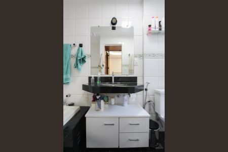 Apartamento à venda com 241m², 4 quartos e 3 vagasBanheiro da Suíte