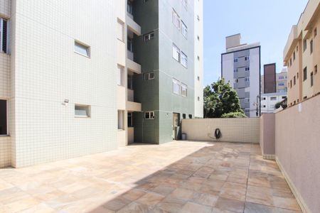 Apartamento à venda com 241m², 4 quartos e 3 vagasÁrea Privativa