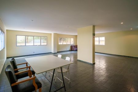 Apartamento para alugar com 55m², 2 quartos e 1 vagaÁrea comum - Salão de festas