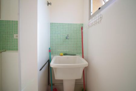 Apartamento para alugar com 55m², 2 quartos e 1 vagaÁrea de Serviço