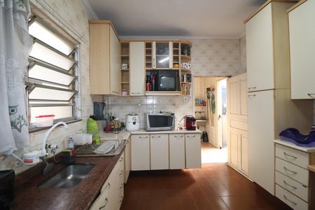 Casa à venda com 235m², 3 quartos e 2 vagasCozinha