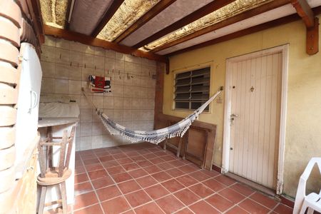 Casa à venda com 235m², 3 quartos e 2 vagasChurrasqueira