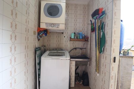 Casa à venda com 235m², 3 quartos e 2 vagasÁrea de Serviço