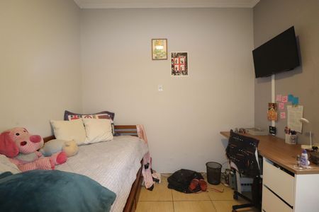 Casa à venda com 235m², 3 quartos e 2 vagasQuarto 3