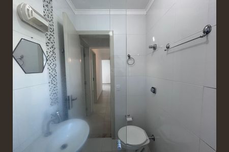 Apartamento para alugar com 62m², 2 quartos e 1 vaga Apartamento para alugar com 62m², 2 quartos e 1 vagaBanheiro social