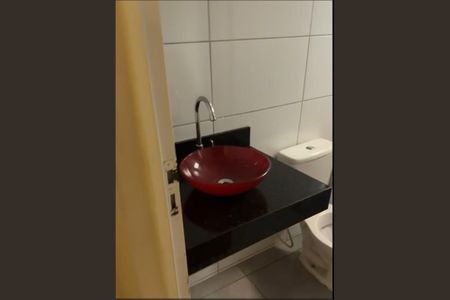 Casa para alugar com 40m², 2 quartos e sem vaga Casa para alugar com 40m², 2 quartos e sem vagaBanheiro