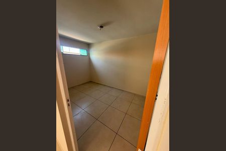 Quarto de casa para alugar com 2 quartos, 40m² em Pedra Azul, Contagem