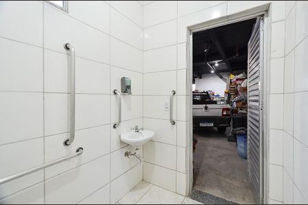 Casa à venda com 300m², 3 quartos e 6 vagas