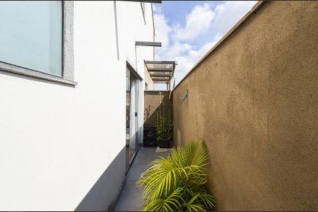 Casa à venda com 300m², 3 quartos e 6 vagas