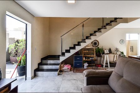 Casa à venda com 300m², 3 quartos e 6 vagas