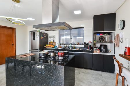 Casa à venda com 300m², 3 quartos e 6 vagas