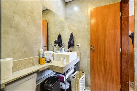 Casa à venda com 300m², 3 quartos e 6 vagas