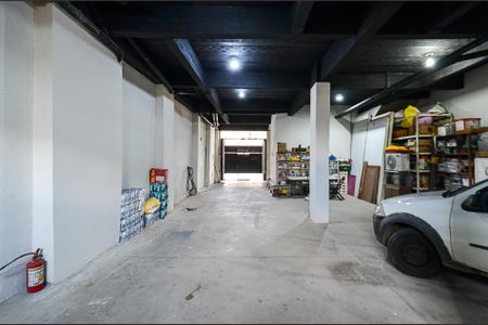 Casa à venda com 300m², 3 quartos e 6 vagas