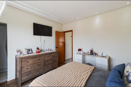 Casa à venda com 300m², 3 quartos e 6 vagas