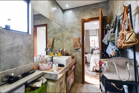 Casa à venda com 300m², 3 quartos e 6 vagas