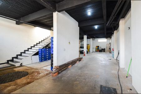 Casa à venda com 300m², 3 quartos e 6 vagas