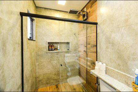 Casa à venda com 300m², 3 quartos e 6 vagas