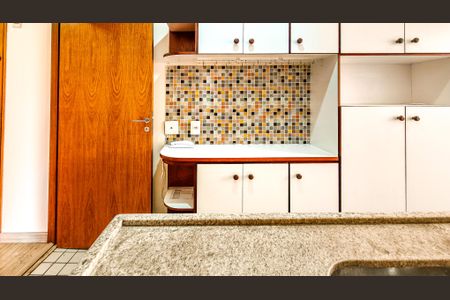 Apartamento à venda com 64m², 2 quartos e 1 vagaCozinha