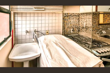 Apartamento à venda com 64m², 2 quartos e 1 vagaÁrea de Serviço