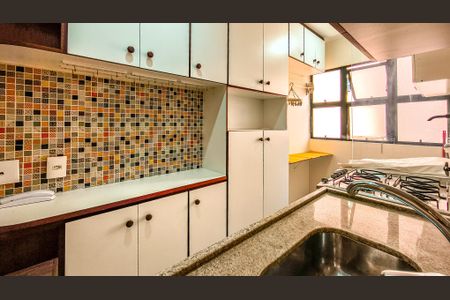 Apartamento à venda com 64m², 2 quartos e 1 vagaCozinha