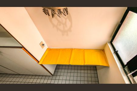 Apartamento à venda com 64m², 2 quartos e 1 vagaÁrea de Serviço