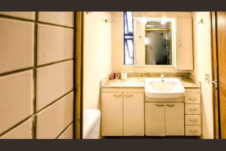Apartamento à venda com 64m², 2 quartos e 1 vagaBanheiro