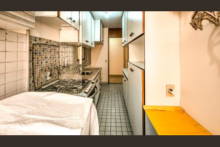 Apartamento à venda com 64m², 2 quartos e 1 vagaÁrea de Serviço