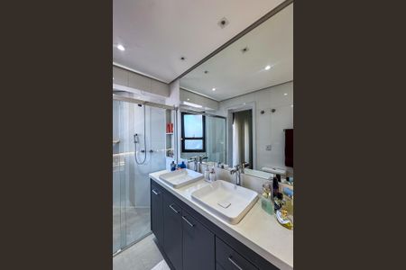 Apartamento à venda com 160m², 3 quartos e 2 vagasBanheiro da Suíte 1