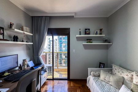 Apartamento à venda com 160m², 3 quartos e 2 vagasSuíte 2