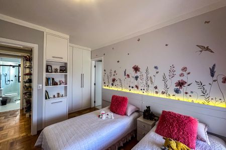 Apartamento à venda com 160m², 3 quartos e 2 vagasSuíte 3