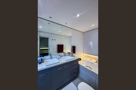 Apartamento à venda com 160m², 3 quartos e 2 vagasBanheiro da Suíte 1