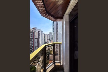 Apartamento à venda com 160m², 3 quartos e 2 vagasVaranda da Suíte 2