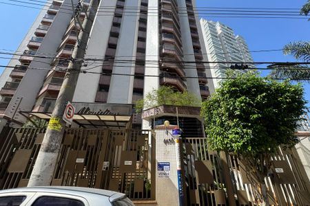 Apartamento à venda com 160m², 3 quartos e 2 vagasFachada