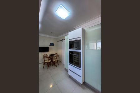 Apartamento à venda com 160m², 3 quartos e 2 vagasCozinha