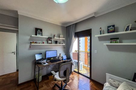 Apartamento à venda com 160m², 3 quartos e 2 vagasSuíte 2
