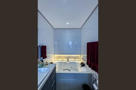 Apartamento à venda com 160m², 3 quartos e 2 vagasBanheiro da Suíte 1