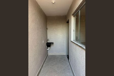 Área de serviço de apartamento para alugar com 2 quartos, 50m² em Chacaras Reunidas Santa Terezinha, Contagem