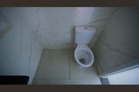 Apartamento à venda com 77m², 2 quartos e 1 vagaBanheiro da Suite