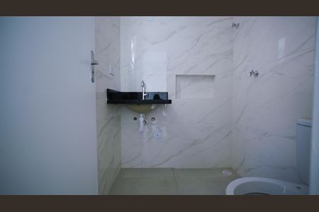 Apartamento à venda com 77m², 2 quartos e 1 vagaBanheiro da Suite