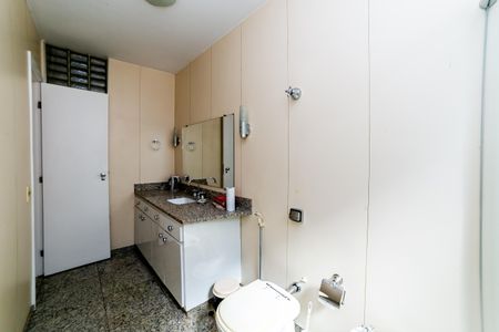 Apartamento para alugar com 180m², 4 quartos e 2 vagas Apartamento para alugar com 180m², 4 quartos e 2 vagasBanheiro Social