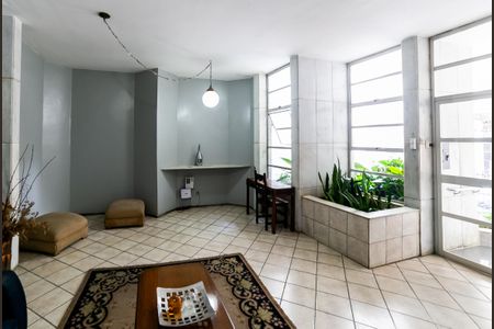Apartamento para alugar com 180m², 4 quartos e 2 vagas Apartamento para alugar com 180m², 4 quartos e 2 vagasHall de entrada