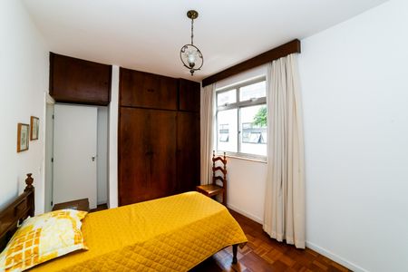 Apartamento para alugar com 180m², 4 quartos e 2 vagas Apartamento para alugar com 180m², 4 quartos e 2 vagasSuíte