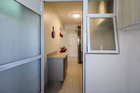 Apartamento à venda com 68m², 2 quartos e 1 vagaÁrea de Serviço