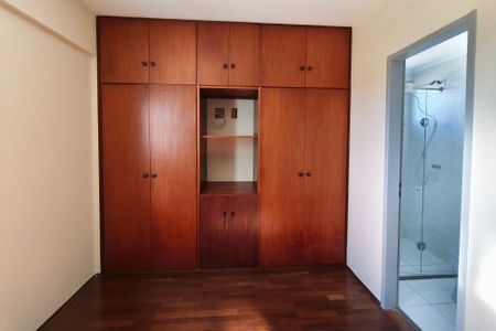 Quarto Suíte de apartamento para alugar com 2 quartos, 69m² em Vila Santana, Campinas