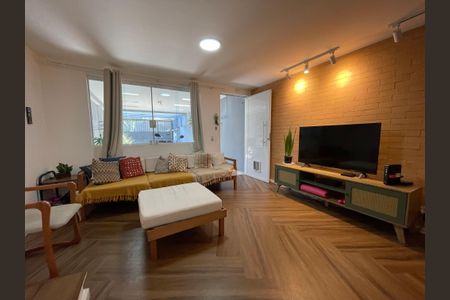 Sala de casa para alugar com 3 quartos, 140m² em Jardim Maria Luiza, São Paulo